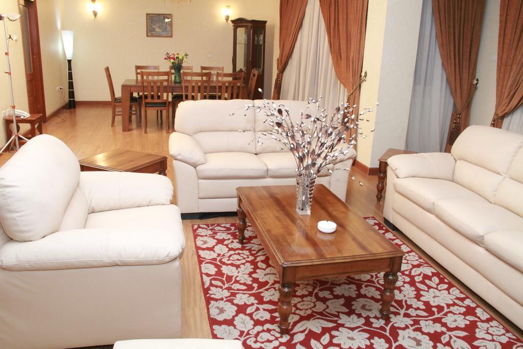 Solmile Family Guest House Аддис-Абеба Екстер'єр фото