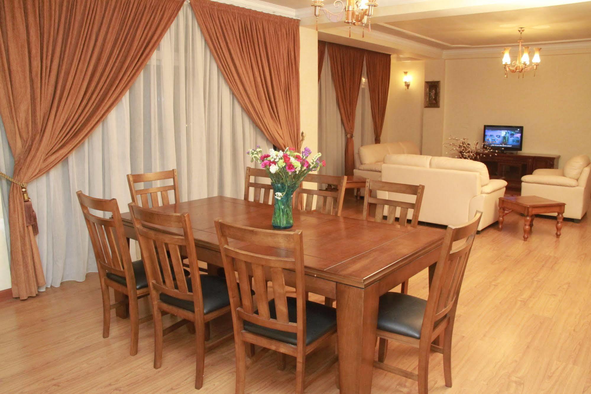 Solmile Family Guest House Аддис-Абеба Екстер'єр фото